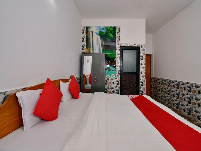 Oyo 10809 Hotel Tushar Inn Baga Exteriör bild