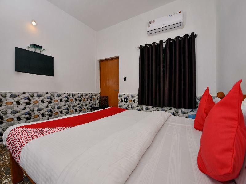 Oyo 10809 Hotel Tushar Inn Baga Exteriör bild